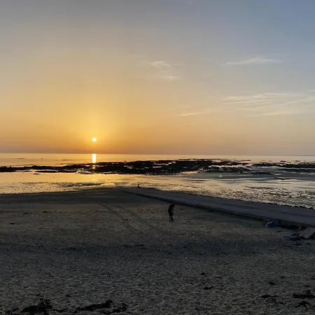 La Maison Bleue Vacance Et Jardin, La A 550 M * Blainville-sur-Mer