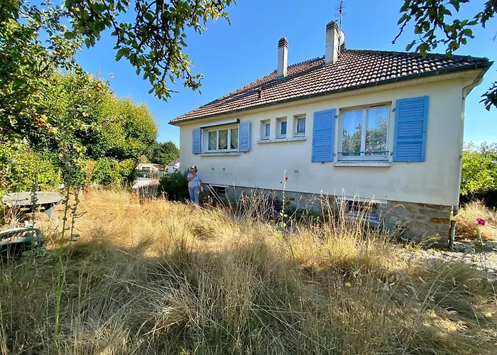Ferienhaus La Maison Bleue Vacance Et Jardin, La A 550 M *