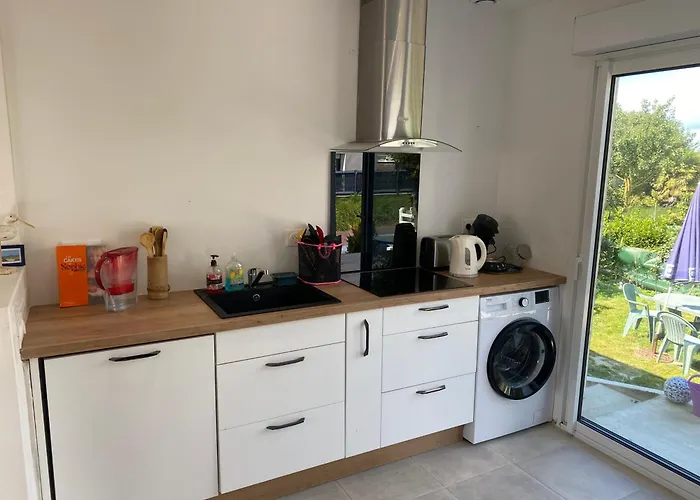 La Maison Bleue Vacance Et Jardin, La A 550 M * Blainville-sur-Mer