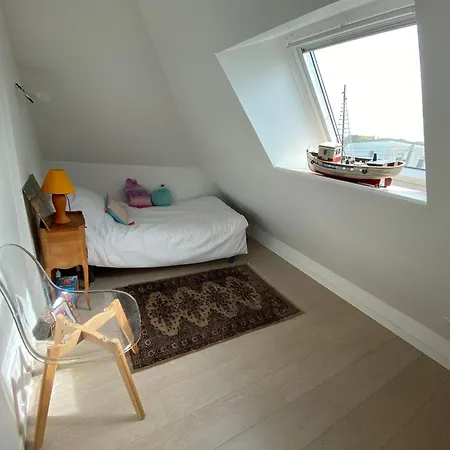 Hébergement de vacances La Maison Bleue Vacance Et Jardin, La à 550 M