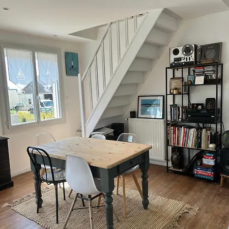 La Maison Bleue Vacance Et Jardin, La à 550 M Blainville-sur-Mer